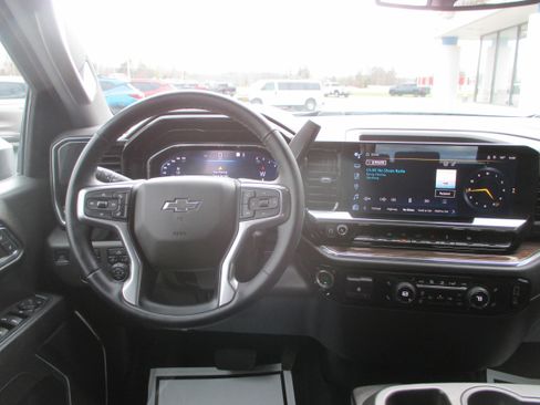 Used 2023 Chevrolet Silverado 1500 RST w/ Protection Package image 12