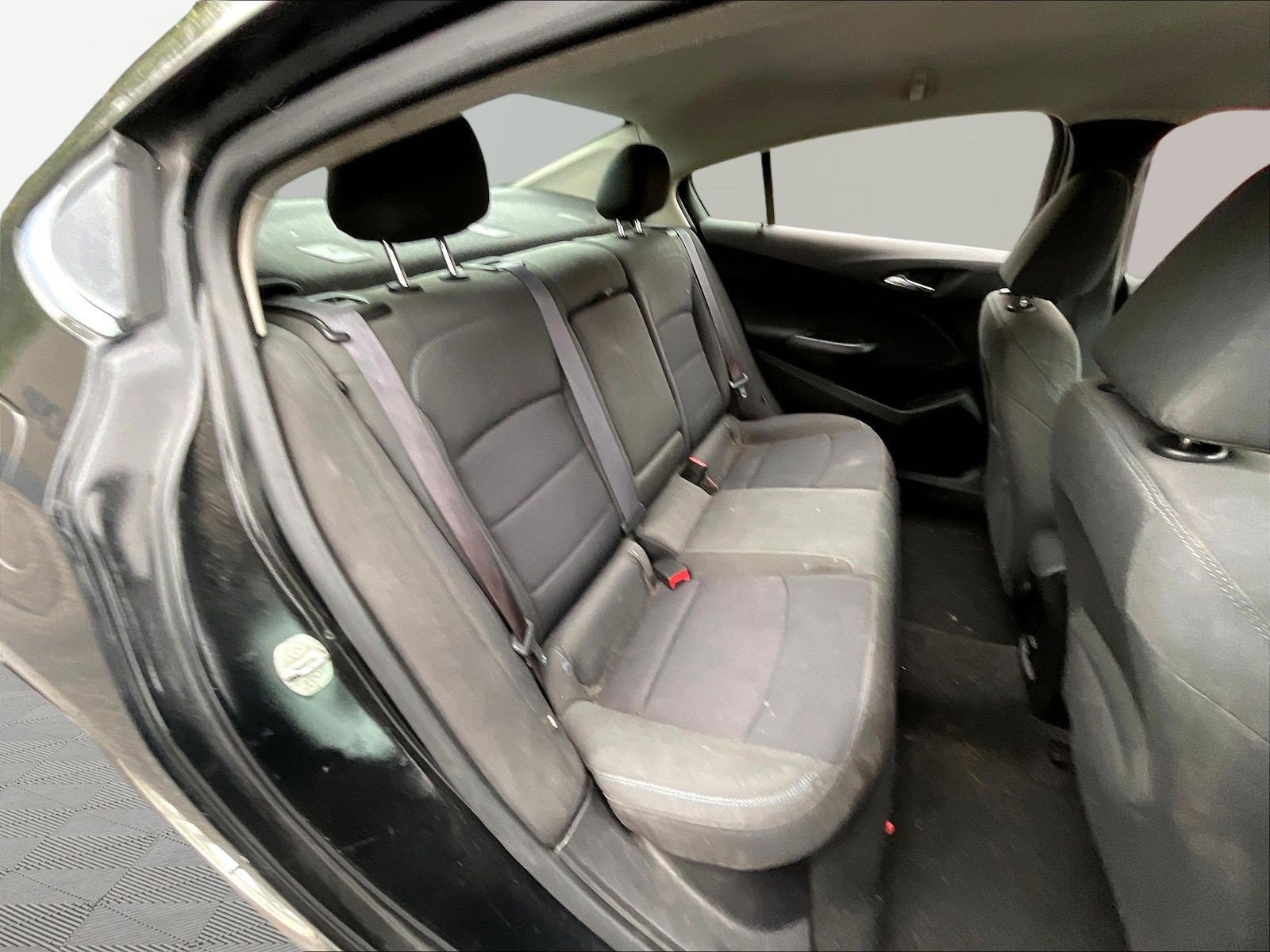Used 2017 Chevrolet Cruze LT FWD image 26