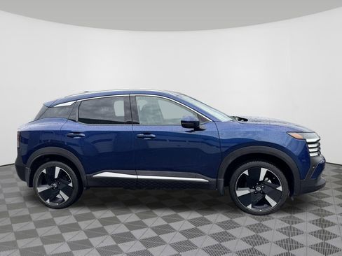 Certified 2025 Nissan Kicks SR w/ SR Premium Package image 2