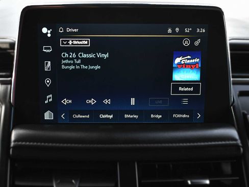 Used 2024 Chevrolet Tahoe Z71 w/ Luxury Package image 19