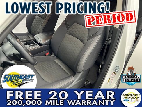 Used 2025 Nissan Pathfinder SV image 9