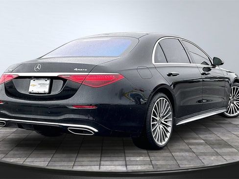 Used 2021 Mercedes-Benz S 580 4MATIC Sedan image 2