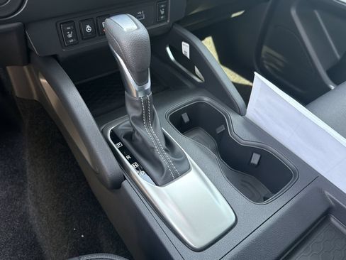 New 2026 Nissan Frontier SV w/ SV Convenience Package RWD image 9