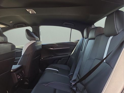 Used 2026 Toyota Camry SE w/ Convenience Package image 8