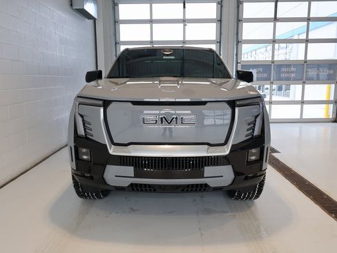 Used 2024 GMC Sierra EV Denali image 5