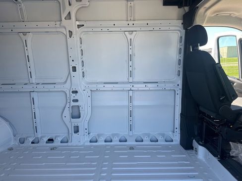 New 2025 RAM ProMaster 2500 w/ Convenience Group image 21
