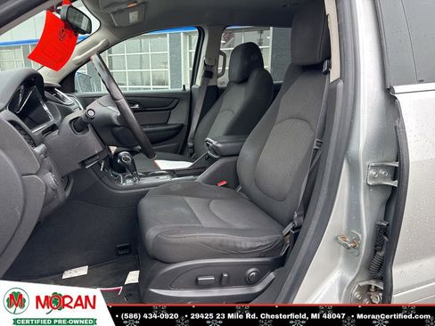 Used 2015 Chevrolet Traverse LT image 12
