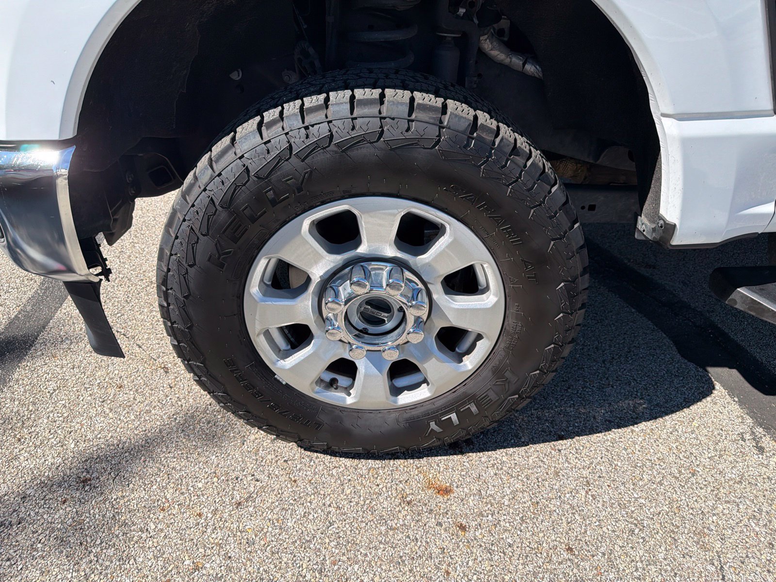 Used 2024 Ford F250 XLT AWD/4WD image 7