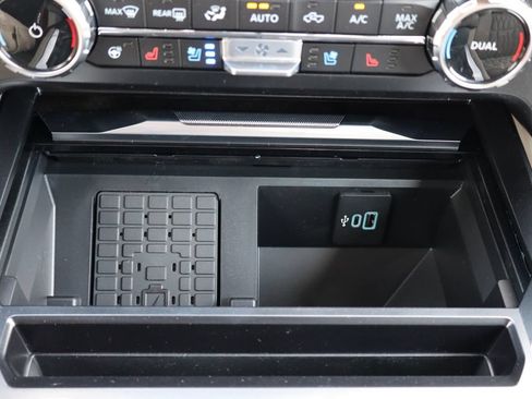 New 2026 Ford F350 Platinum w/ Platinum Plus Package AWD/4WD image 12