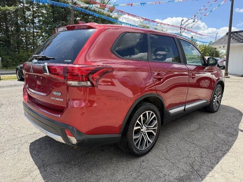Used 2018 Mitsubishi Outlander ES AWD/4WD image 5