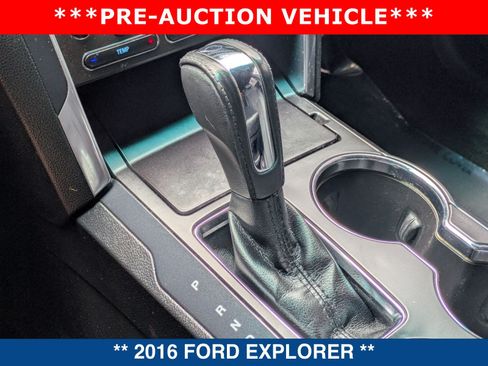 Used 2016 Ford Explorer Limited FWD image 34