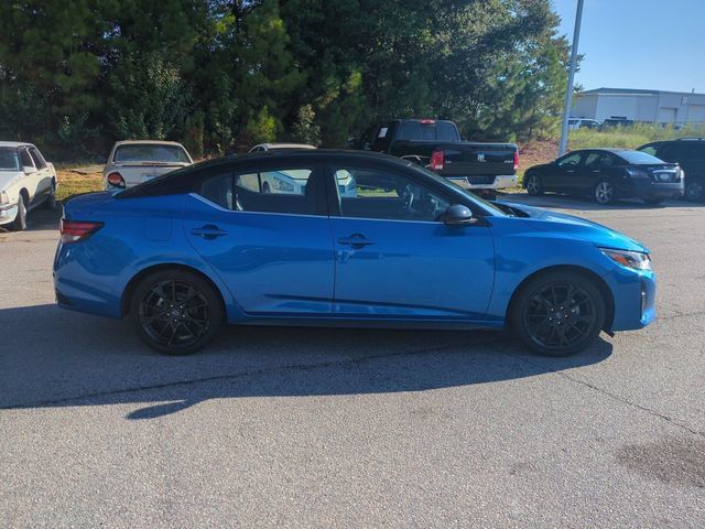 Used 2025 Nissan Sentra SR w/ Midnight Edition FWD image 2