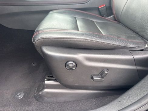 Used 2024 Dodge Durango GT image 19