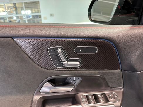 Certified 2024 Mercedes-Benz GLB 250 4MATIC image 12