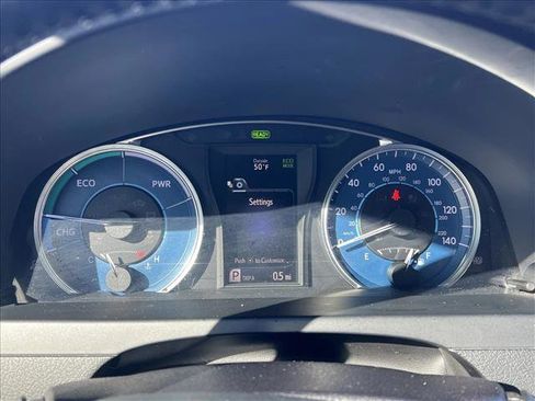 Used 2015 Toyota Camry XLE image 12