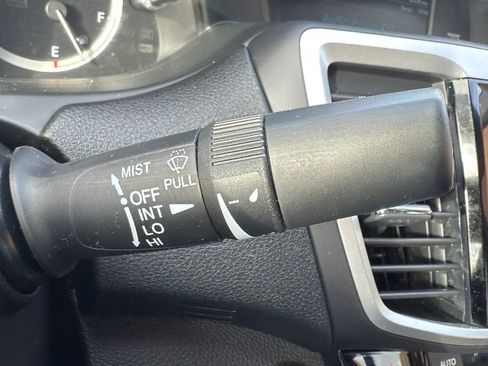 Used 2017 Honda Accord EX-L image 13