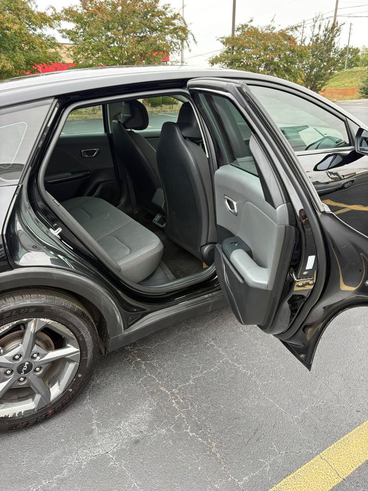 Used 2025 Kia K4 FWD image 14