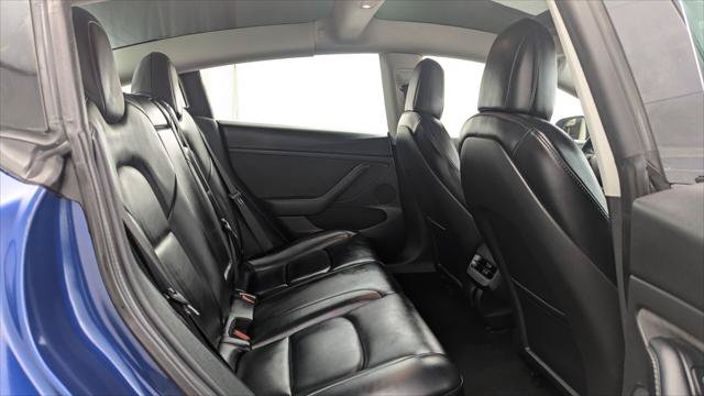 Used 2022 Tesla Model 3 RWD image 18