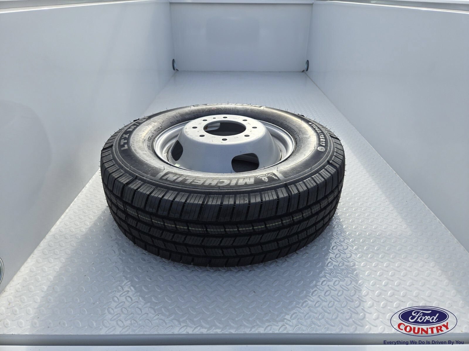 New 2025 Ford F350 XL w/ XL Chrome Package RWD image 10