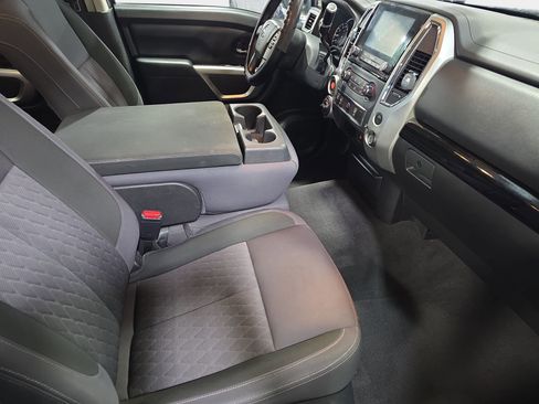 Used 2021 Nissan Titan SV w/ Off Road Protection Package image 10