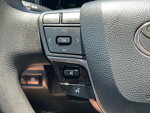 Used 2025 Toyota Camry LE FWD image 25
