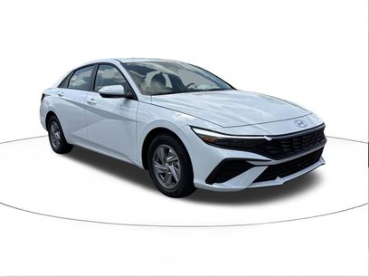 New 2026 Hyundai Elantra SE w/ Cargo Package