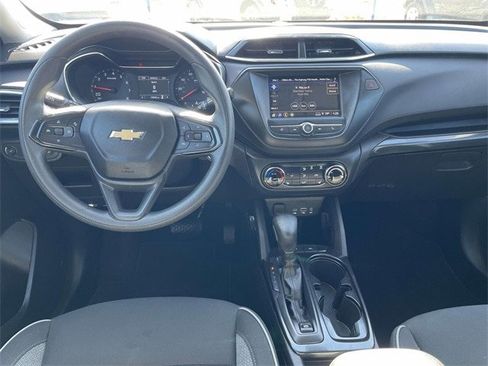 Used 2023 Chevrolet TrailBlazer LT image 4