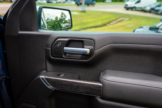 Used 2021 Chevrolet Silverado 1500 LTZ RWD image 20