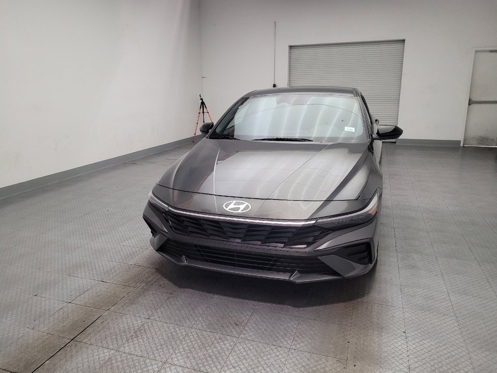 Used 2025 Hyundai Elantra Sport FWD image 15