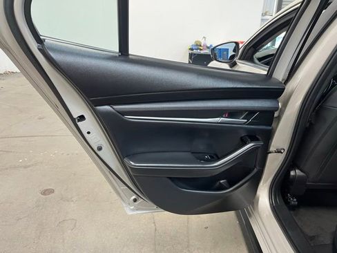 Used 2025 MAZDA MAZDA3 s FWD image 19