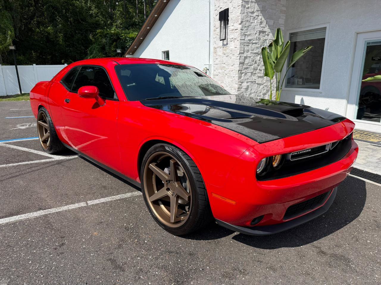 Used 2018 Dodge Challenger SXT RWD image 21
