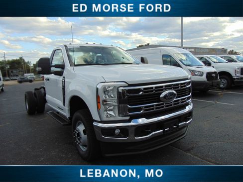 New 2026 Ford F350 XL w/ XL Chrome Package image 4