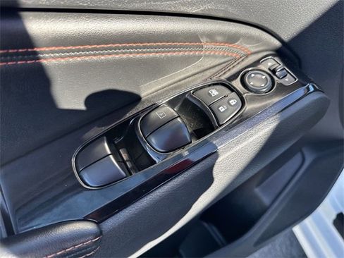 Used 2023 Nissan Altima 2.5 SR image 10