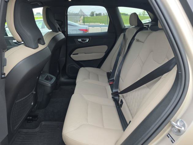 Used 2026 Volvo XC60 B5 Plus AWD/4WD image 7