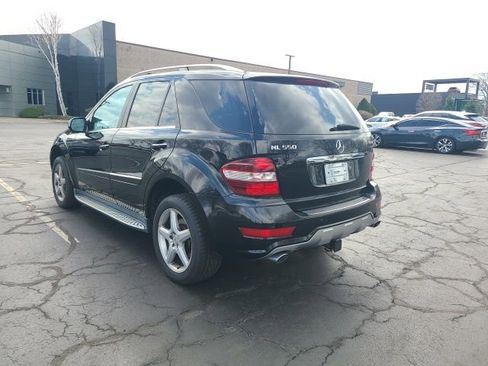 Used 2009 Mercedes-Benz ML 550 4MATIC image 3