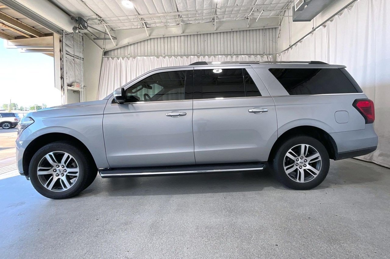 Used 2023 Ford Expedition Max Limited AWD/4WD image 26