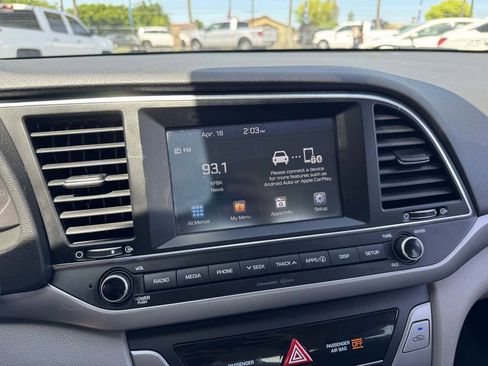 Used 2018 Hyundai Elantra SEL image 25