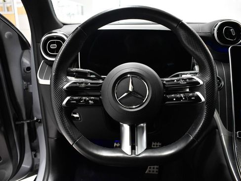 Used 2024 Mercedes-Benz GLC 300 4MATIC image 28