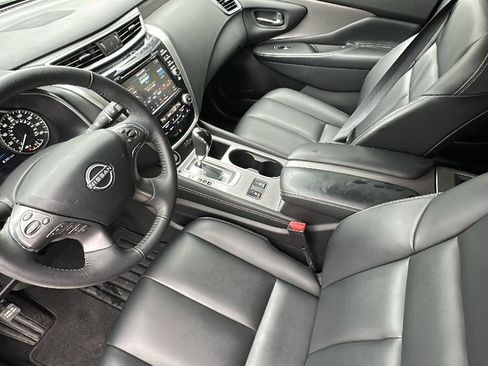 Certified 2024 Nissan Murano SV w/ SV Midnight Edition Package image 22