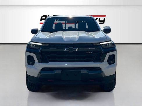 Used 2024 Chevrolet Colorado Z71 w/ Advanced Trailering Package image 2