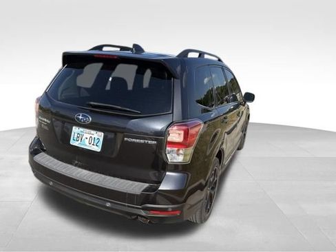 Used 2018 Subaru Forester 2.5i Touring AWD/4WD image 4