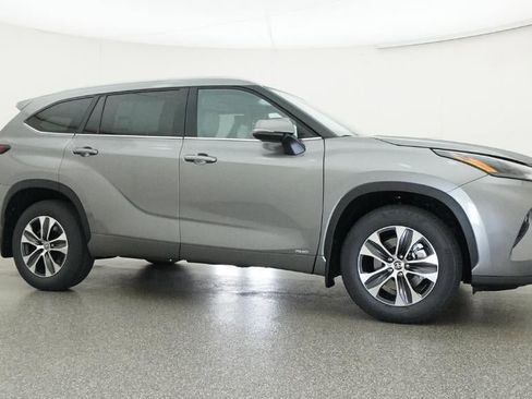 New 2026 Toyota Highlander XLE AWD/4WD image 28