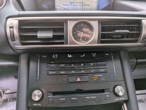 Used 2017 Lexus IS 300 AWD w/ Premium Package image 40