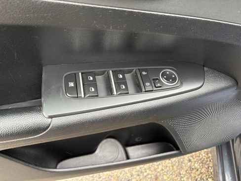 Used 2020 Kia Forte Sedan FWD image 23