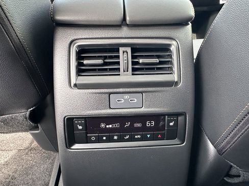 New 2026 MAZDA CX-70 3.3 Turbo w/ Preferred Package AWD/4WD image 8