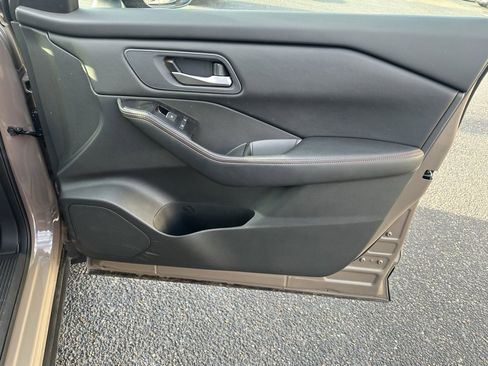 Used 2025 Nissan Rogue SV w/ Rock Creek Premium Package image 23