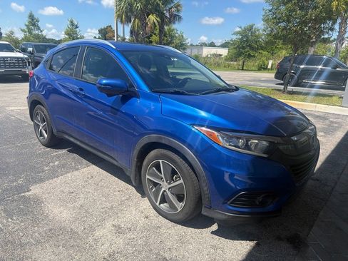 Used 2022 Honda HR-V EX-L image 2