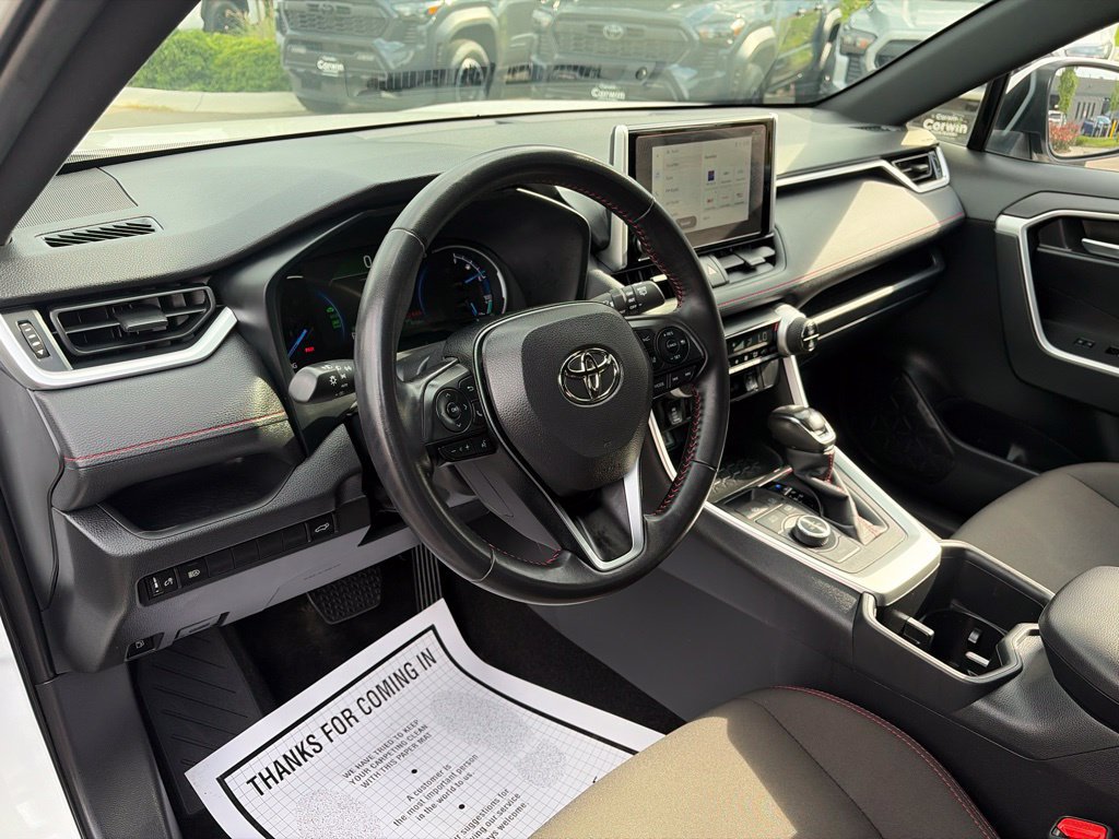 Used 2025 Toyota RAV4 SE AWD/4WD image 24