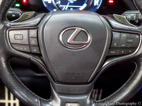 Used 2018 Lexus LS 500 F Sport w/ Accessory Package (Z2) AWD/4WD image 19