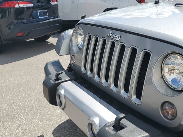 Used 2016 Jeep Wrangler Unlimited Sahara AWD/4WD image 9